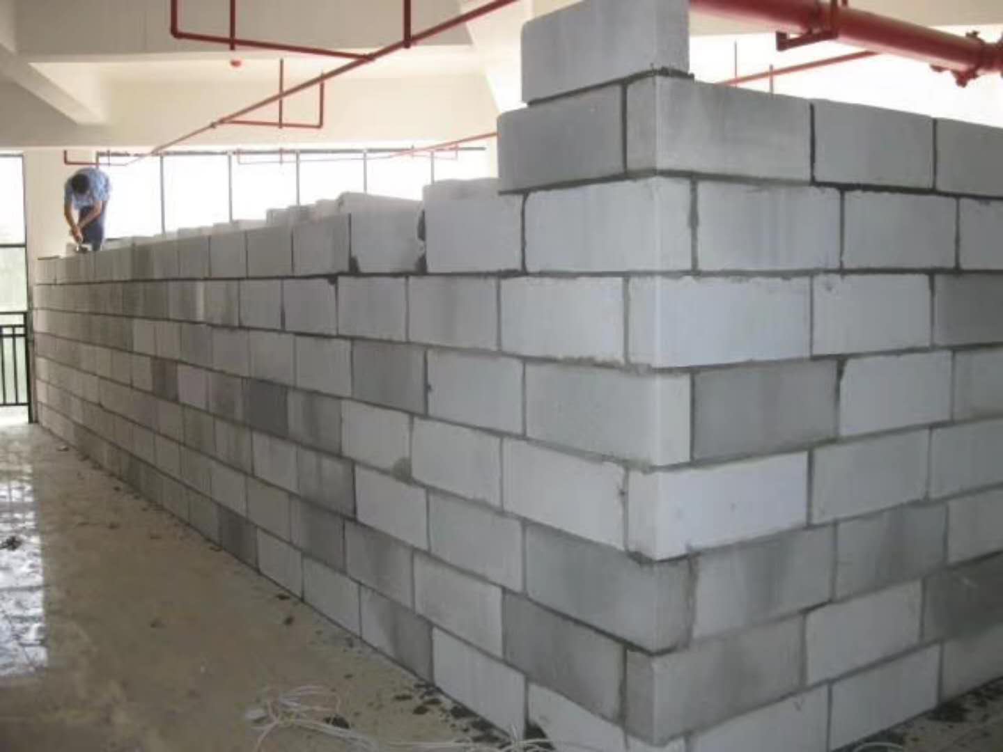 拜泉蒸压加气混凝土砌块承重墙静力和抗震性能的研究
